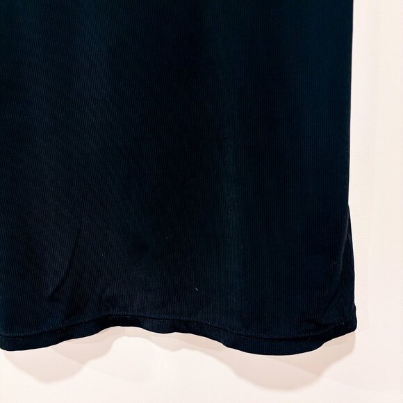 AKA Black ribbed camisole with built-in top | Fitted active style | X-Small * - Picture 5 of 7